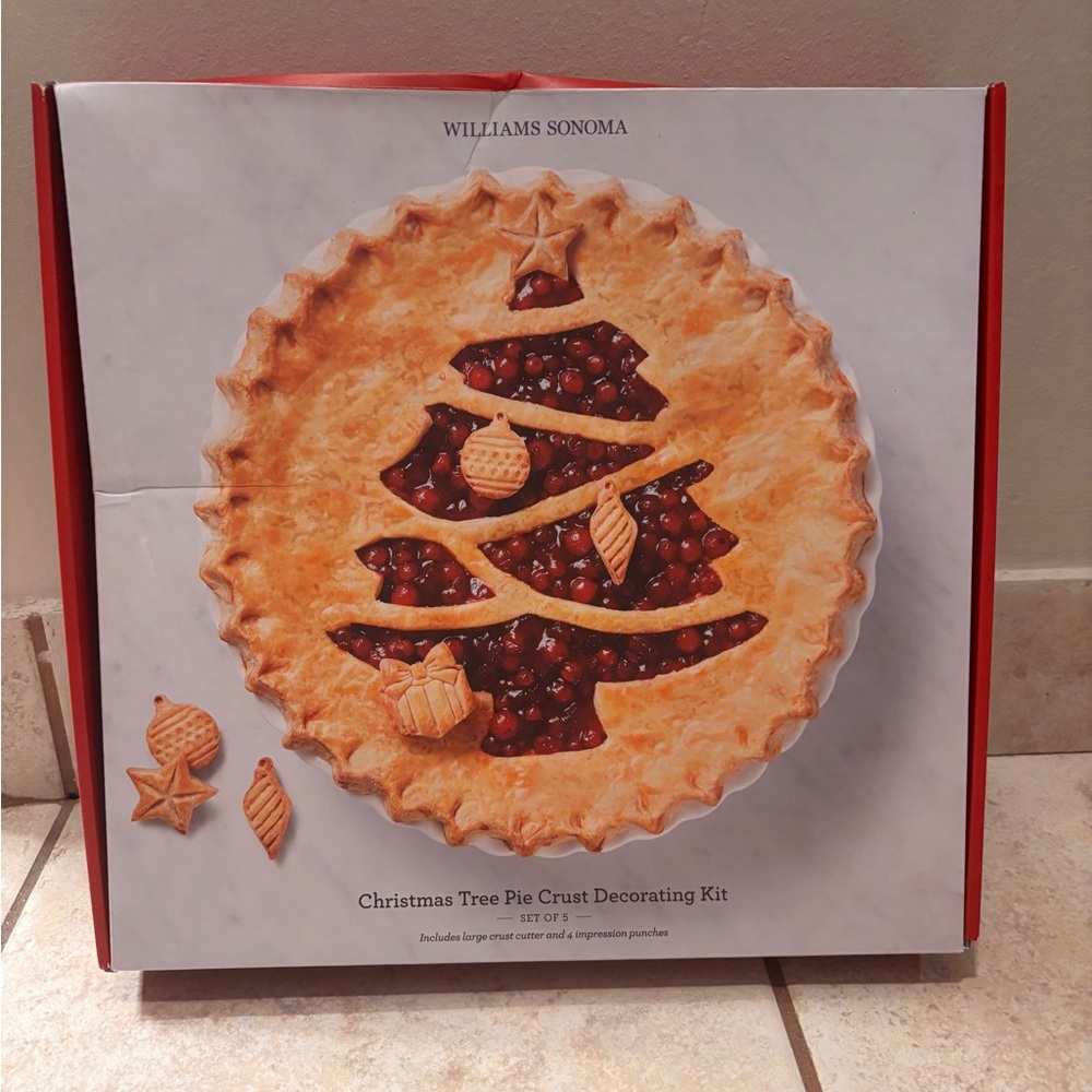Christmas Tree Pie Crust Decorating Kit